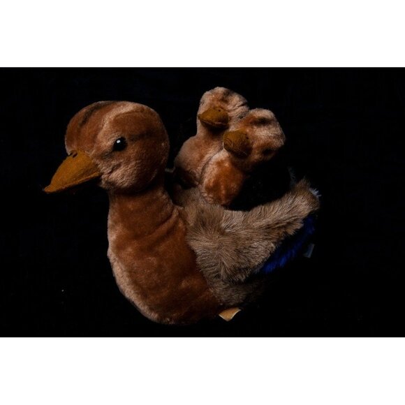 Vintage Duck Mallard R. Dakin Co. 1983 Plush Stuffed Animal With 2 Ducklings - Picture 1 of 6